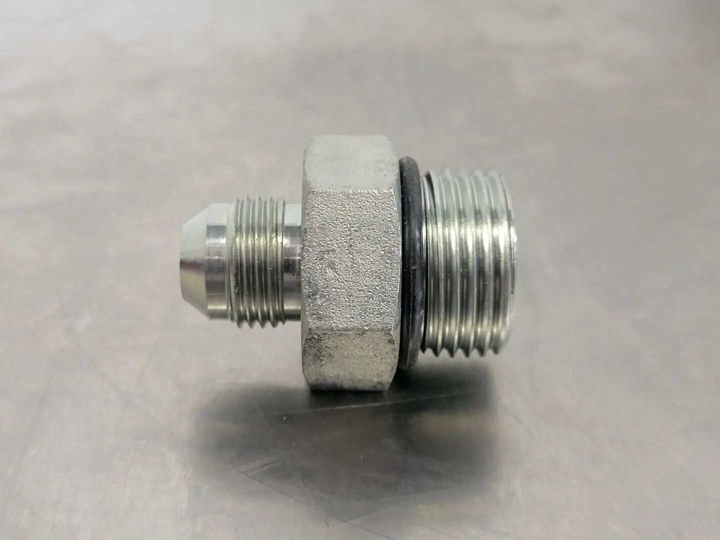 Hydraulic Adapter M-12 ORB X M-08 JIC 3/4" x 1/2" (Bag of 9)