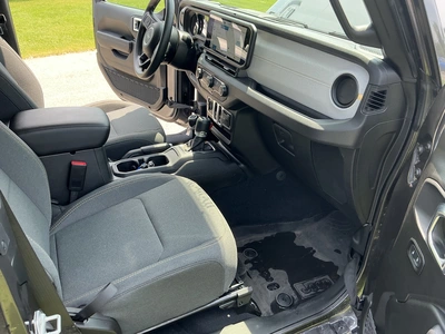 USED 2025 JEEP WRANGLER