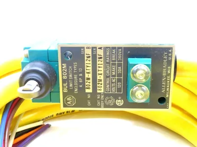 NEW ALLEN BRADLEY 802M-KTY12NF LIMIT SWITCH 802MKTY12NF