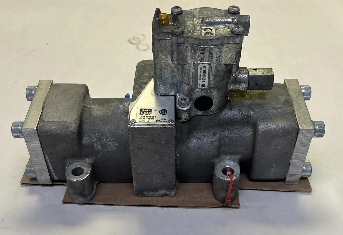 Used PARKER L6758910253 Solenoid Valves Ohio US | Surplus Asset Holdings #1290402