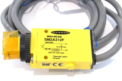NEW BANNER ENGINEERING SM2A312F MINI-BEAM SENSOR 25966