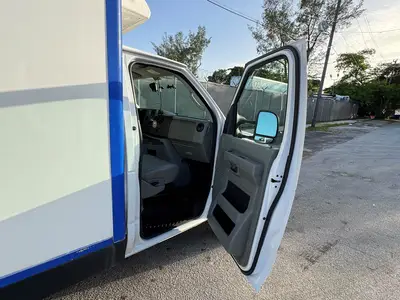 Used 2023 FORD E-350 Reefer Trucks Florida US | Truck and Van Outlet #1509225