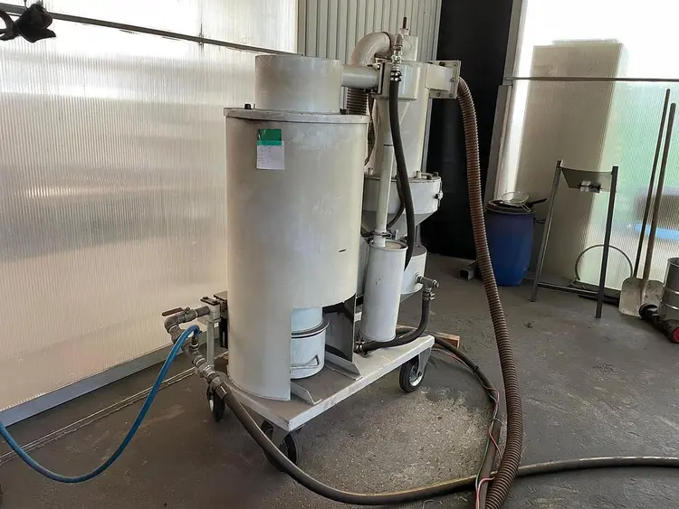 Used 1997 STROJÍRNA ROKYCANY DSM4 Blast Cleaning CZ | Amaron s.r.o. #1061620