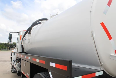Used 2017 INTERNATIONAL DURASTAR 4300 Vacuum Truck Texas US | Roll Off Truck World #1491746