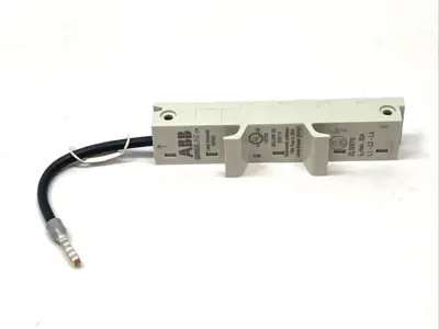 Used ABB SMISSLINE TP Universal Adapter 600VAC 32A Bus Bars & Plugs Michigan US | Maverick Industrial Sales #1391644