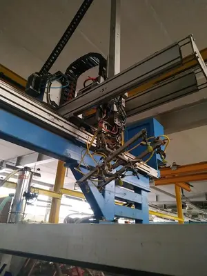 Used 2001 KRAUSS MAFFEI KM 300-1400 C1 Injection Molding Machines CZ | Amaron s.r.o. #1061786