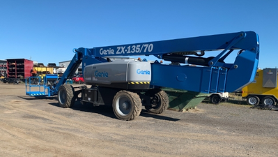 USED 2015 Genie ZX-135/70