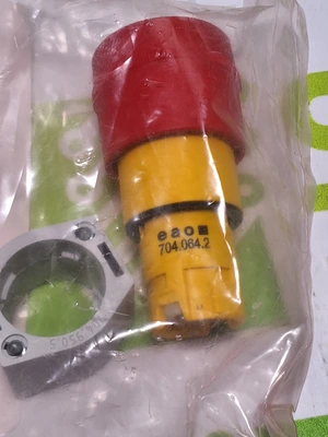 UNIVERSAL INSTRUMENTS 43346102 E-STOP SWITCH - BRAND NEW SEALED