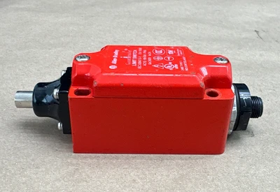 USED Allen Bradley 440P-MDPB22E A