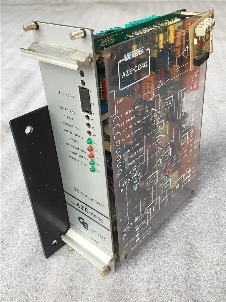 USED CYBELEC AZE-CC4Q VICKERS AZE LV15/AO-P