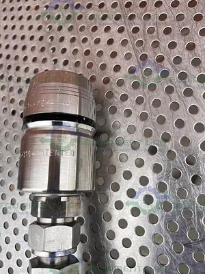 USED SANI TECH 35" GR-FDA HOSE W/ SWAGELOK QUICK CONNECT STAINLESS STEEL FITTING