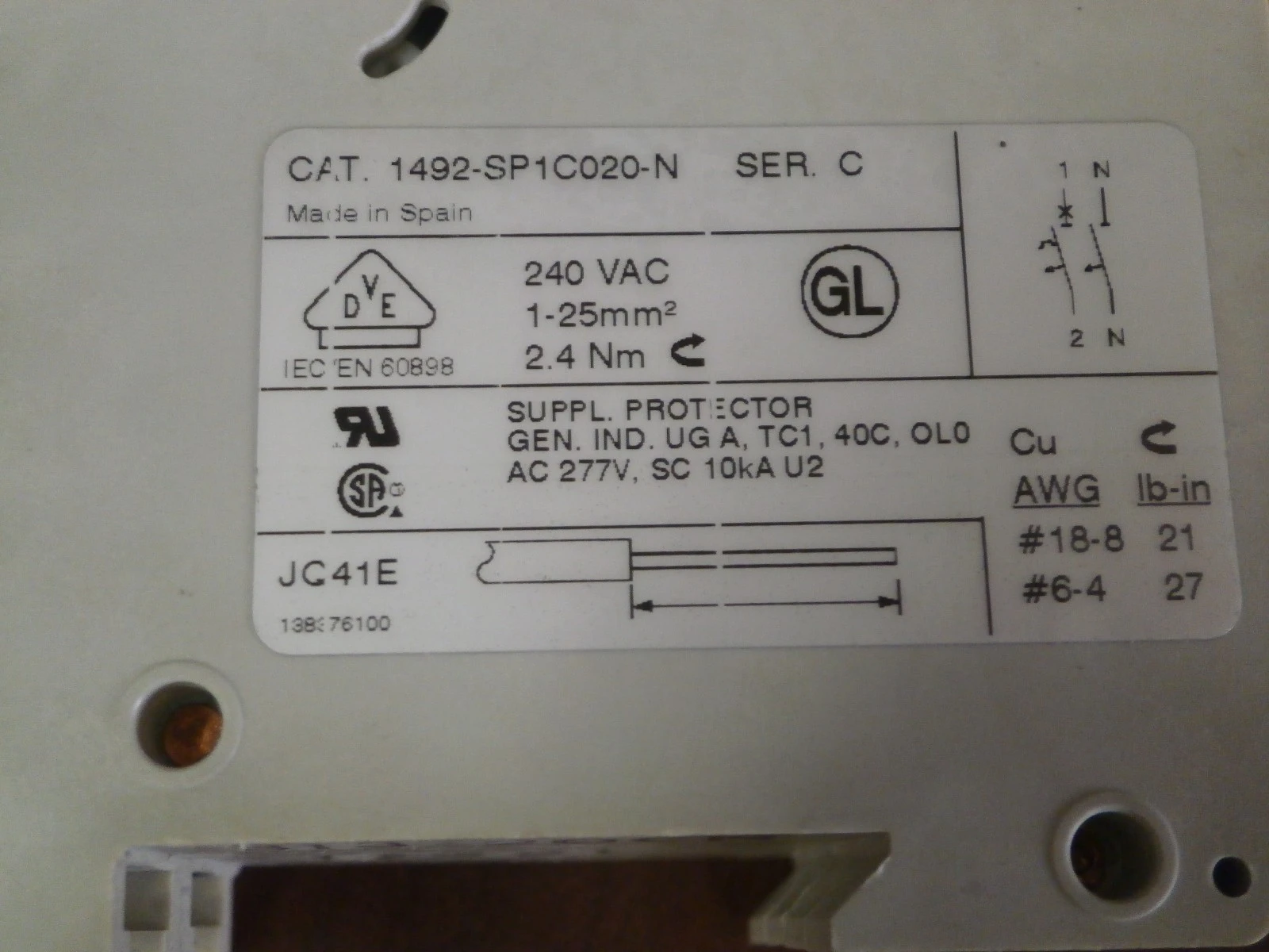 USED Allen-Bradley 1492-SP1C020-N