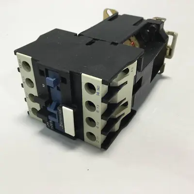 USED TELEMECANIQUE LP1D2510