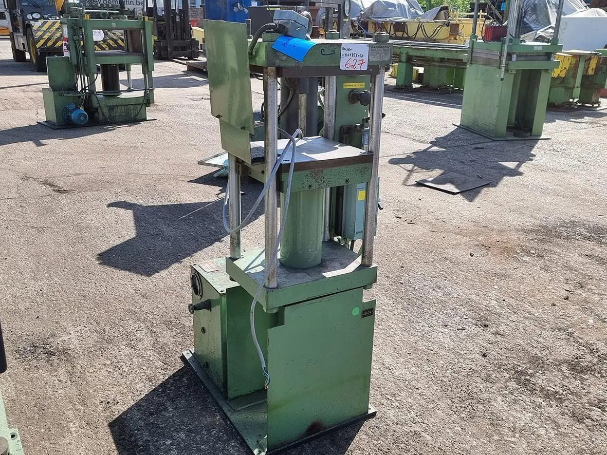 USED DARRAGON 15 TON