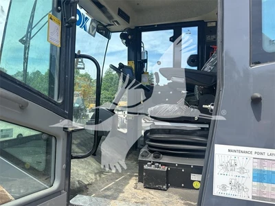 USED 2021 XCMG CV83PDU
