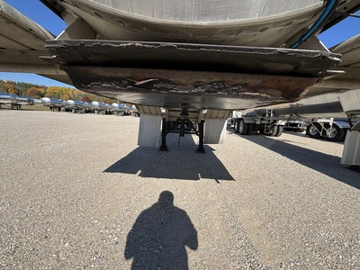 Used 2017 WALKER MILK TANKER TRAILER Liquid Supply Trailers Michigan US | Miedema Asset Management Group #1709518