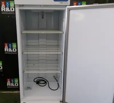 Thermo Scientific GTTSG25RPSA +4C Laboratory Refrigerator 23Cf FULLY TESTED
