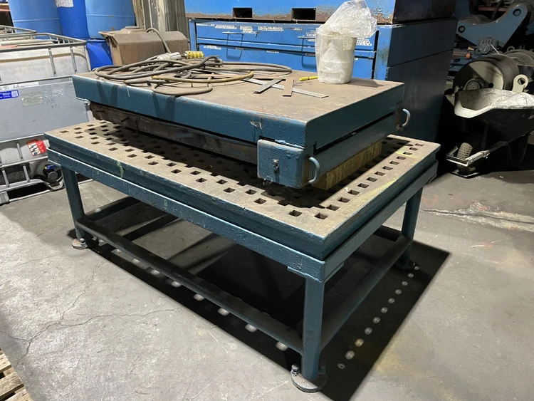 Used ACORN 47" X 75" Welding Tables CA | MACHINERY INC. #789083