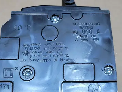 USED SQUARE D QO230