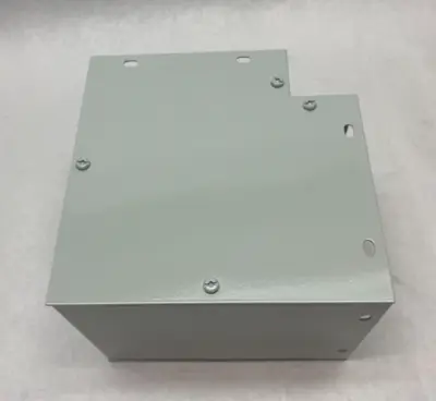 USED HOFFMAN NVENT 90-DEGREE ELBOW WIREWAY FITTING 6" X 6" PAINTED WHITE