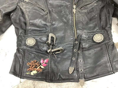 Used _UNKNOWN_ _UNKNOWN_ Apparel, Gloves, Lab Coats Michigan US | Miedema Asset Management Group #1411081