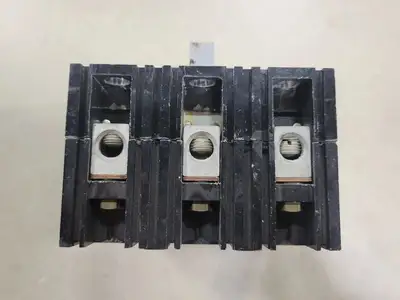 USED SQUARE D FHL36090