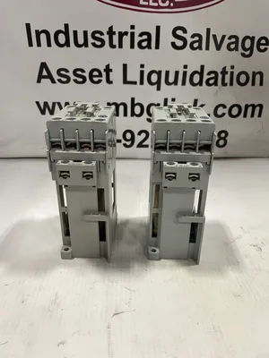 Allen-Bradley 100-C23D*01 Ser C 3 Pole IEC Contactor 24VDC 23A -Lot of 2