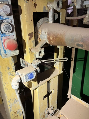 USED W.G. DURANT CORP 100
