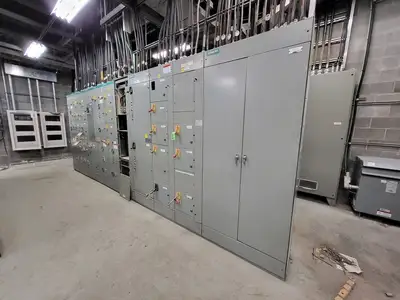 Used SIEMENS 8PX Misc Electrical & Power Parts British Columbia CA | Lenmark #253659