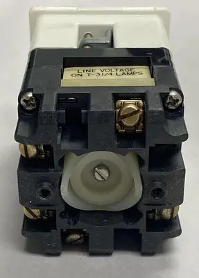 New | in-Stock MICRO SWITCH 910AEA031 Miscellaneous Equipment (Electrical & Power) | Surplus Asset Holdings #1188513