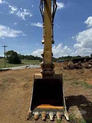 Used 2021 CATERPILLAR 320 Excavators Tennessee US | Big D Heavy Equipment #1556365