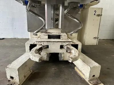 USED 1994 VMI SPI400DAVI