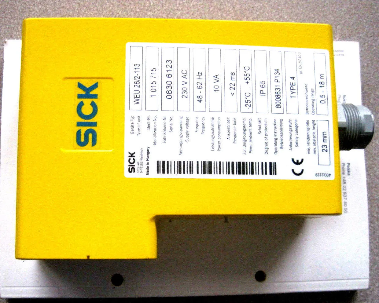 NEW SICK WEU-26/2-113 PHOTOELECTRIC WEU262113