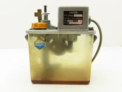 Showa SMD6-15C26 Automatic Cyclic Lubrication Oil Lube Pump Oiler 1.6L 110V 1PH
