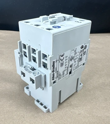 NEW Allen-Bradley 100-C43D10