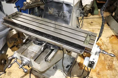 Alliant Vertical Mill - 9" x 42"