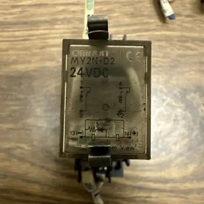 USED OMRON MY2N-D2