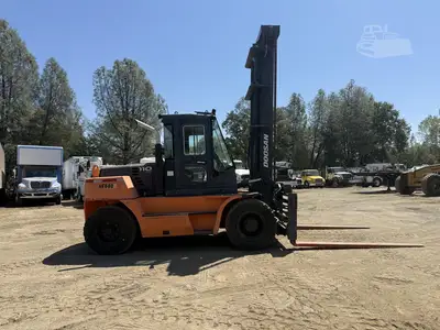 Used 2011 DOOSAN D110S-5 Internal Combustion Forklifts: Pneumatic Tire California US | Mittry Construction #1363446