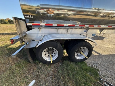 Used 2017 WALKER MILK TANKER TRAILER Tanker Trailers Michigan US | Miedema Asset Management Group #1709424