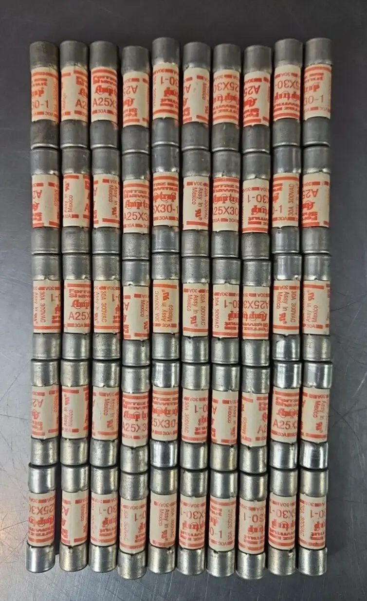 Ferraz Shawmut A25X30-1 fuse Amp-Trap 30A 300VAC loc4E10