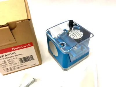 USED HONEYWELL GAS PRESSURE SWITCH FLANGE MOUNT 12-60IN WC