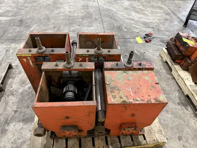 DAHLSTOM MODEL 500 ROLLFORMER HEADS / GEAR BOXES, FOR 2.5" SPINDLES: STOCK #23425