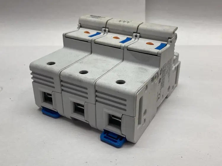 Used FERRAZ SHAWMUT US2231 Miscellaneous Equipment (Electrical & Power) | Surplus Asset Holdings #1196167