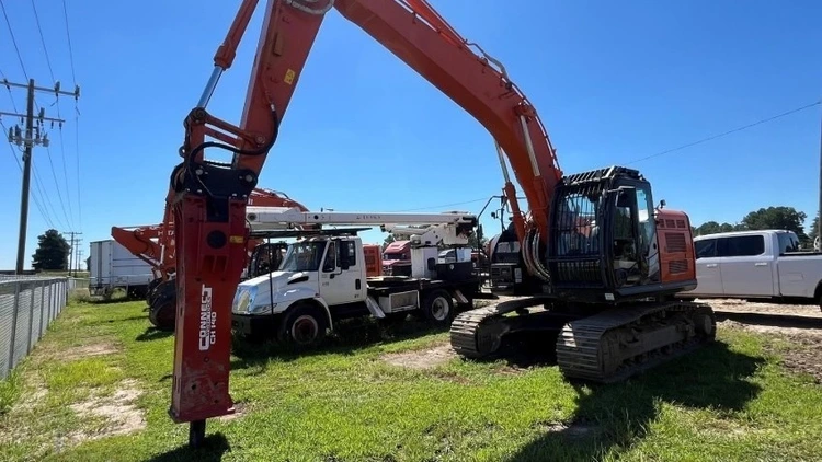 Used 2021 Hitachi ZX225US-6 Excavators Arkansas US | Rubbl #994187