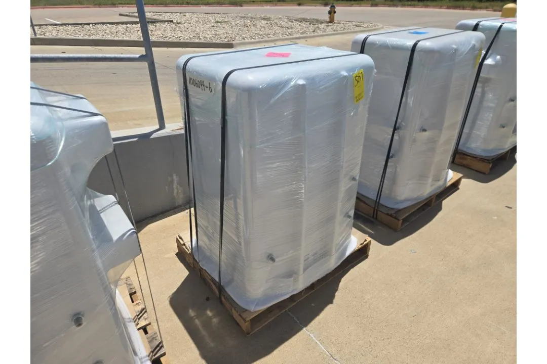 Used _UNKNOWN_ _UNKNOWN_ Earth Buckets Texas US | IRS Auction #1415212
