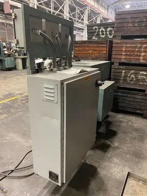 USED 2004 SHUSTER 24SFT