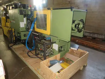 ARBURG 320C Molding Machine Injection Screw (0 - 100 Ton) | Perry Equipment (30)