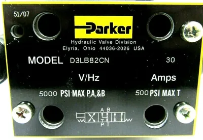 NEW DOOSAN K1029799A CONTROL VALVE LEVER OPERATED PARKER D3LB82CN