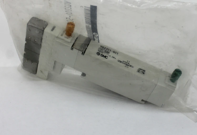 New | in-Stock SMC VQ2201-5C1 Solenoid Valves | Industrial Parts R Us Inc. #365969