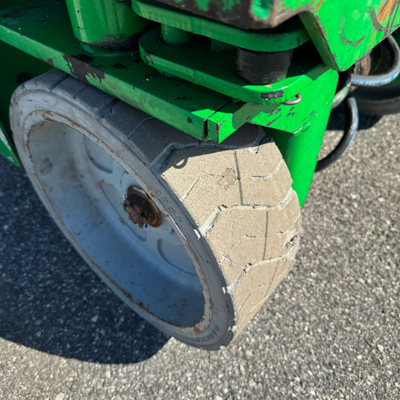 USED 2014 Genie GS-3232